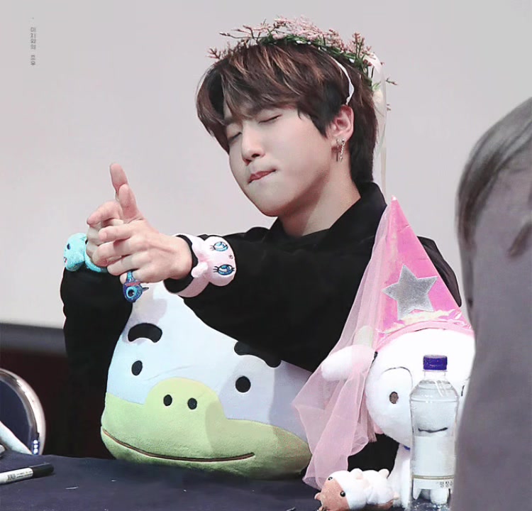 @𝒥𝒾𝒿𝒾 ೀ