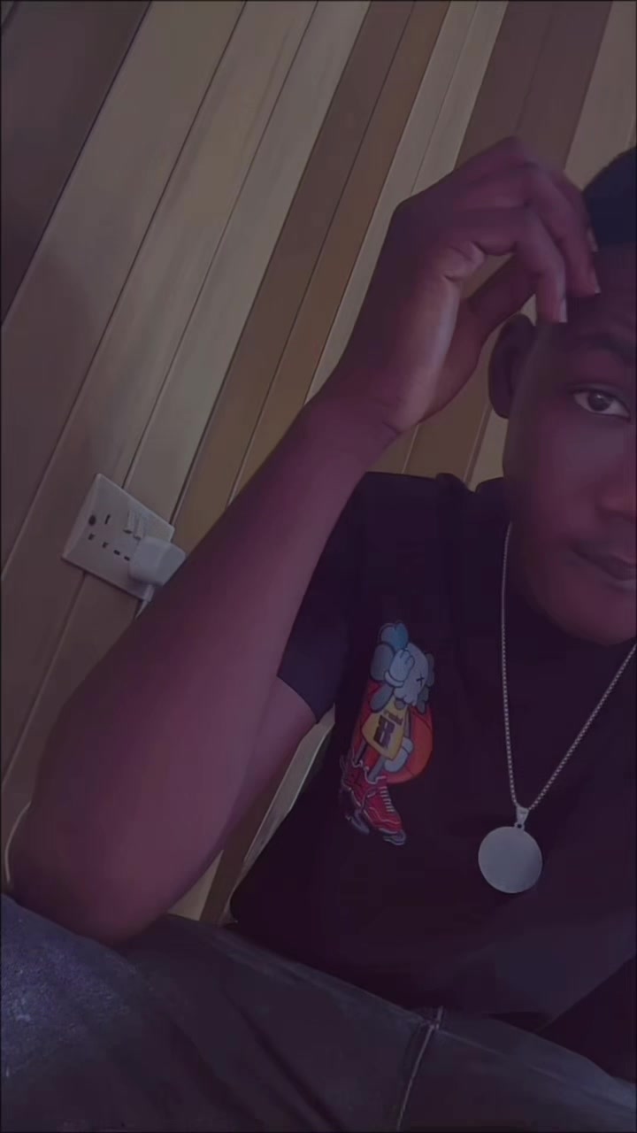 @ᑕᕼᗩᒪᗩᑎT 👑