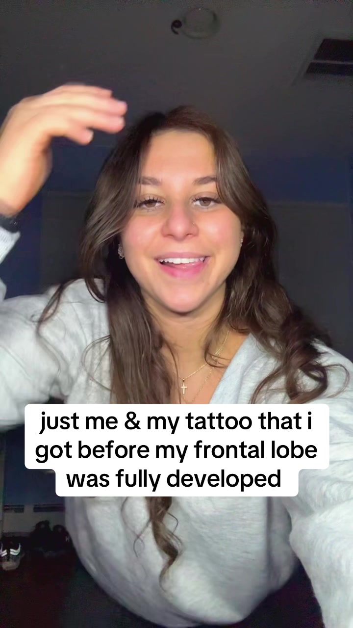 @adrianaciani