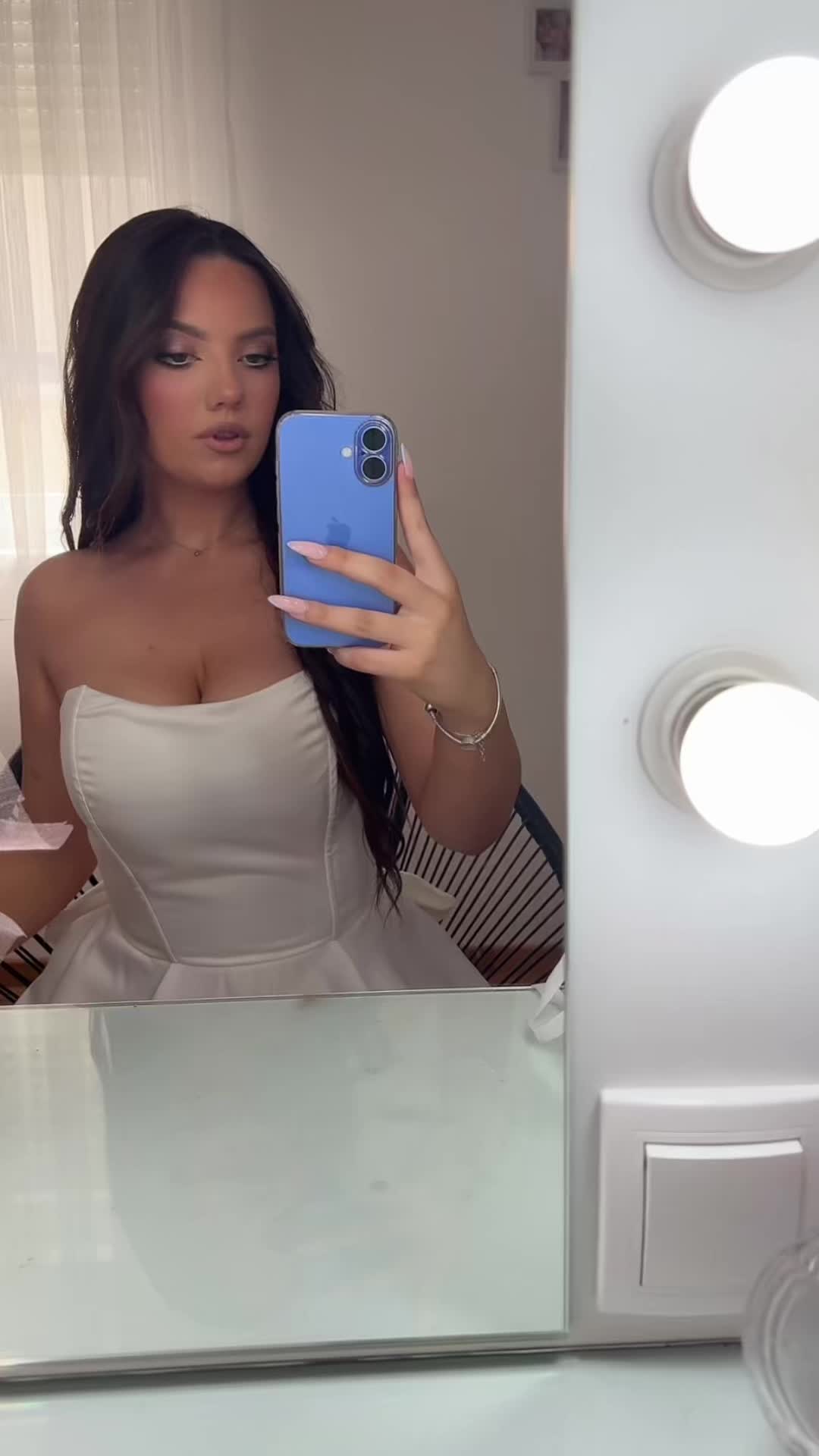@Σοφία