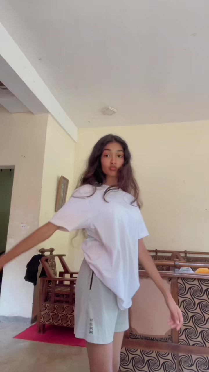 @"𝓐𝓫𝓱𝓲 𝓰𝓲𝓻𝓵 🎀🤍"