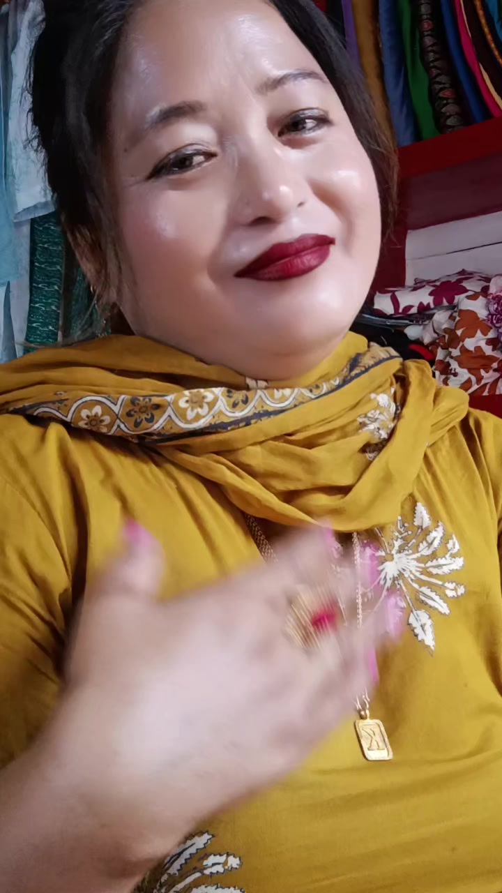 @saru gurung
