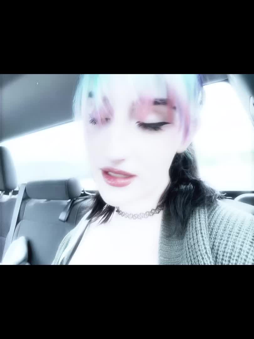 @𝚕𝚒𝚣𝚣𝚒𝚎