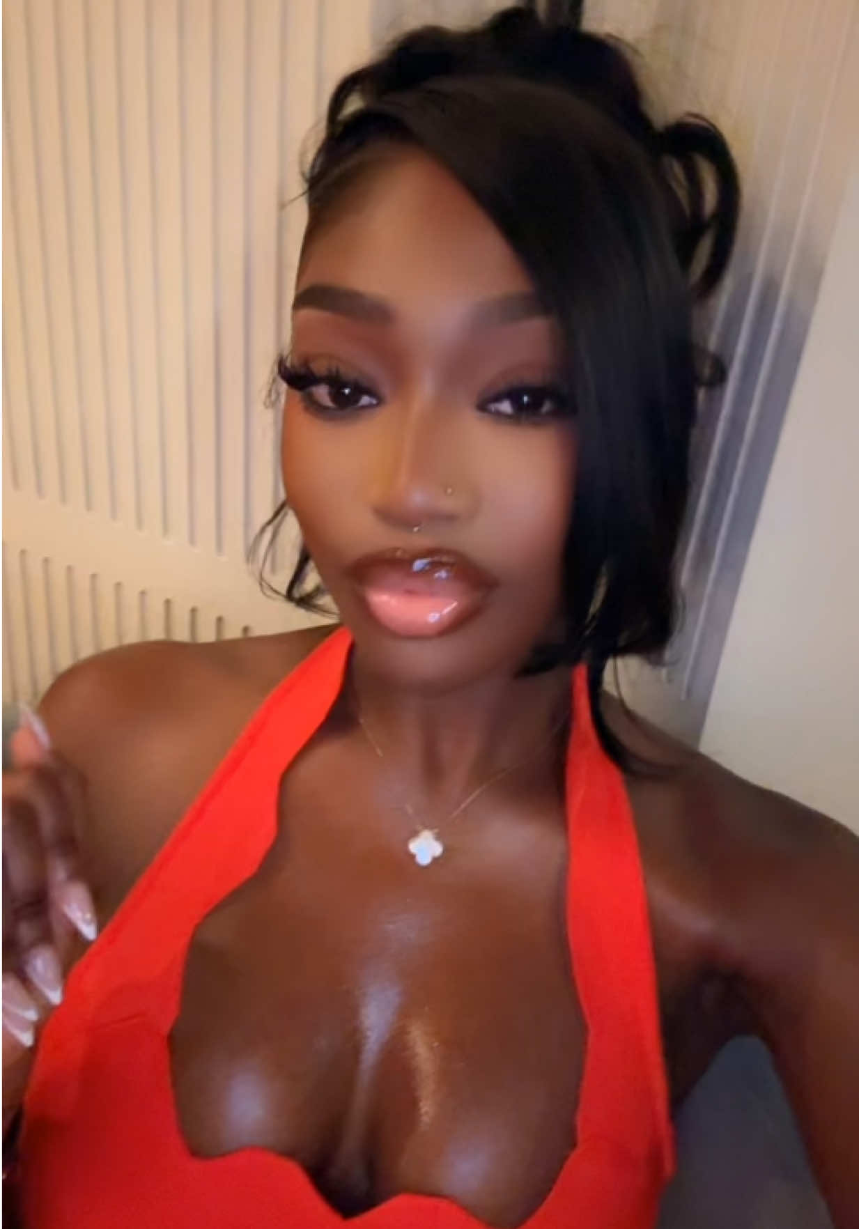 @chanelleakua