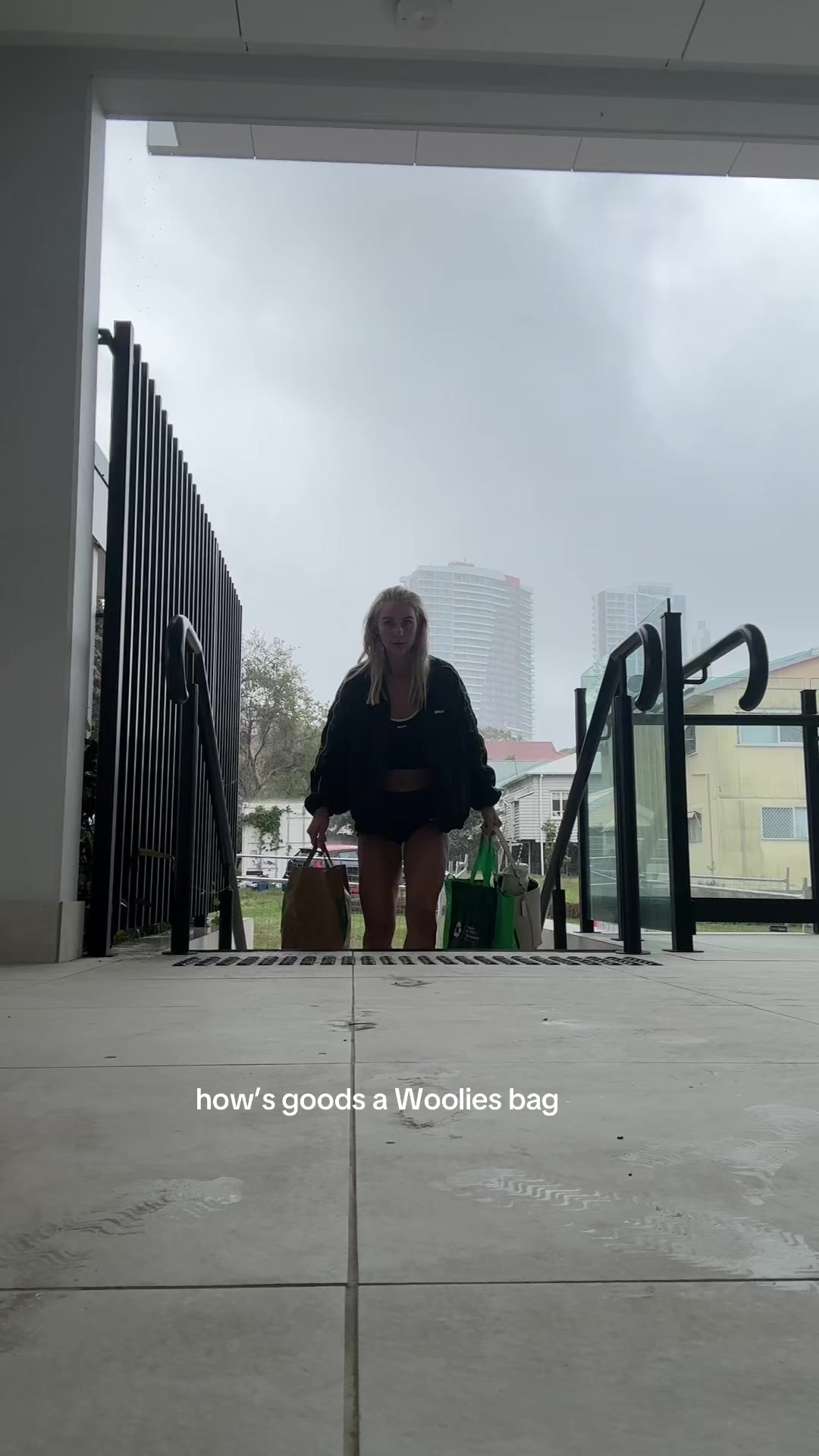 @lizahoffman_