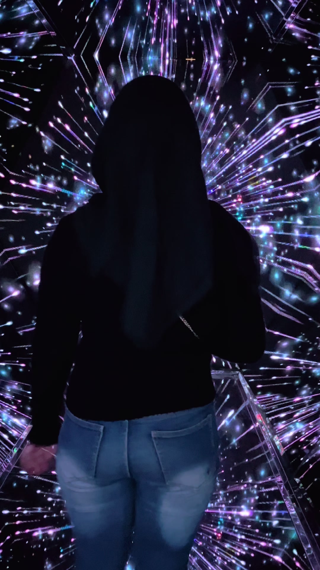 @lllnɐ ɹoɟ ɐ