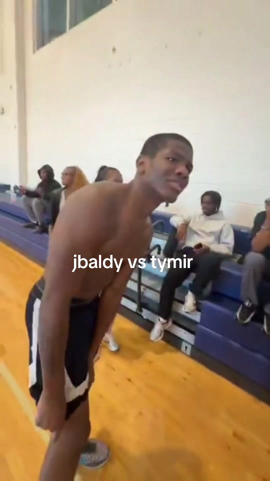 @🖖🏾