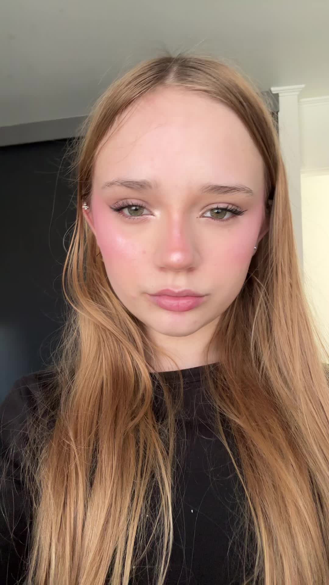 @𝒜𝑔𝓊𝓈𝓉𝒾𝓃𝒶 𝒫𝒶𝓏