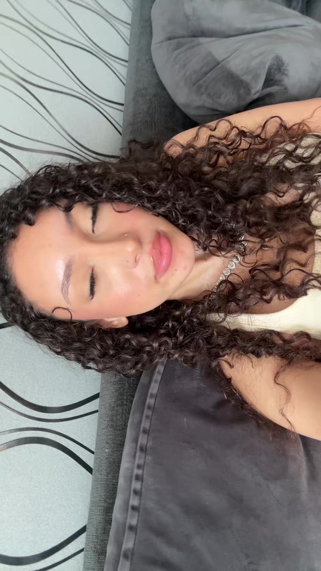@anika<3