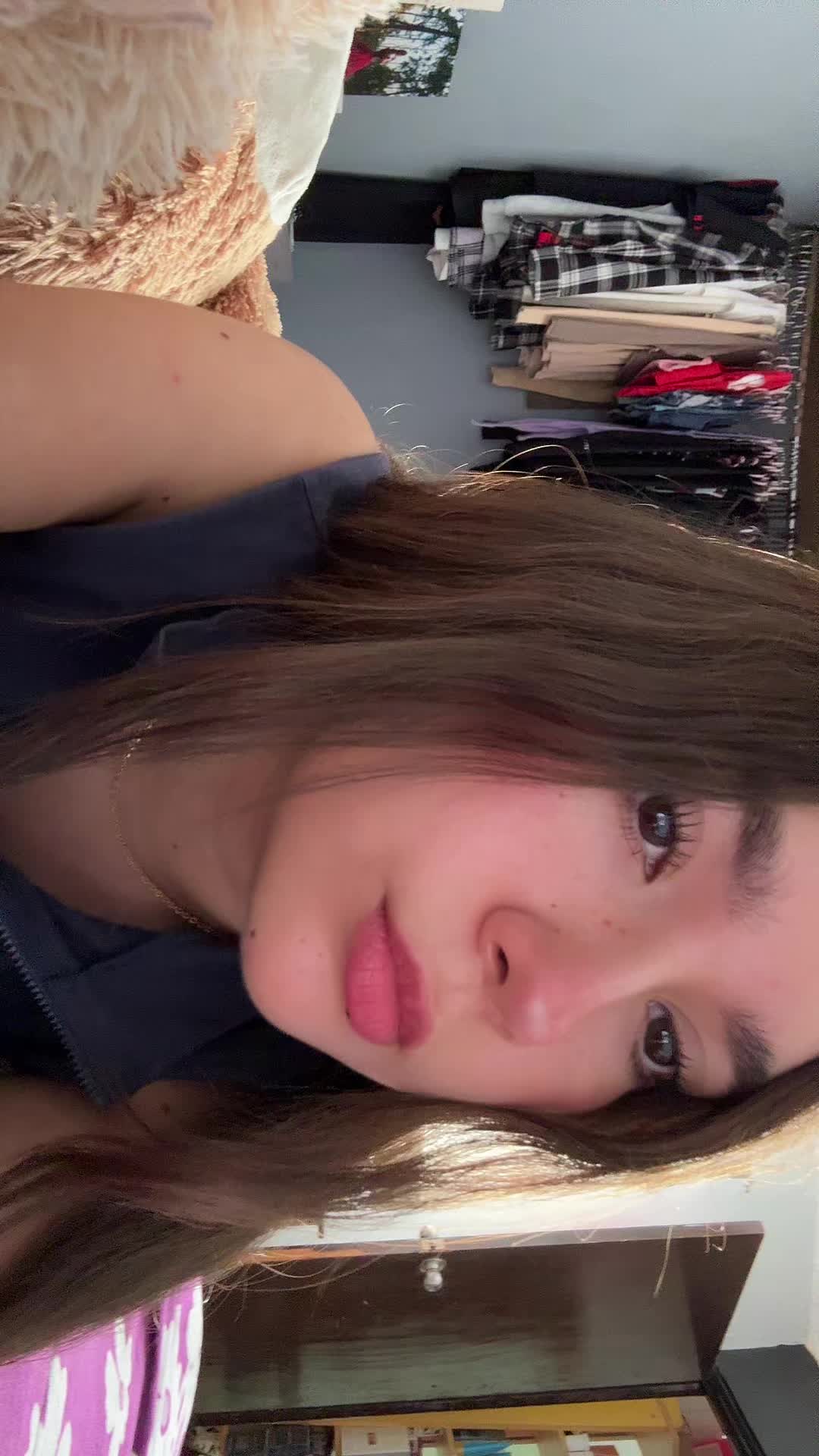 @Valentina