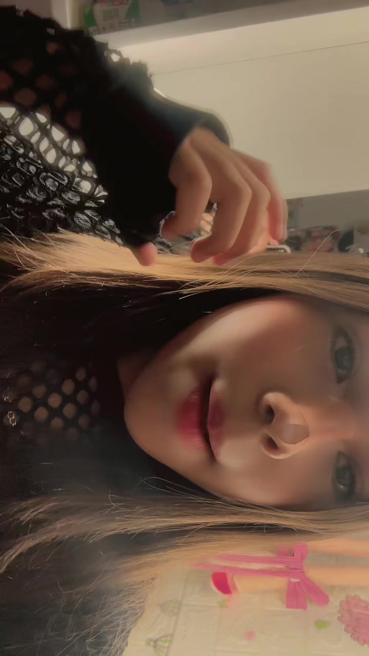 @Kim ๐ซฐ๐ป๐๐๐๐๐๐๐