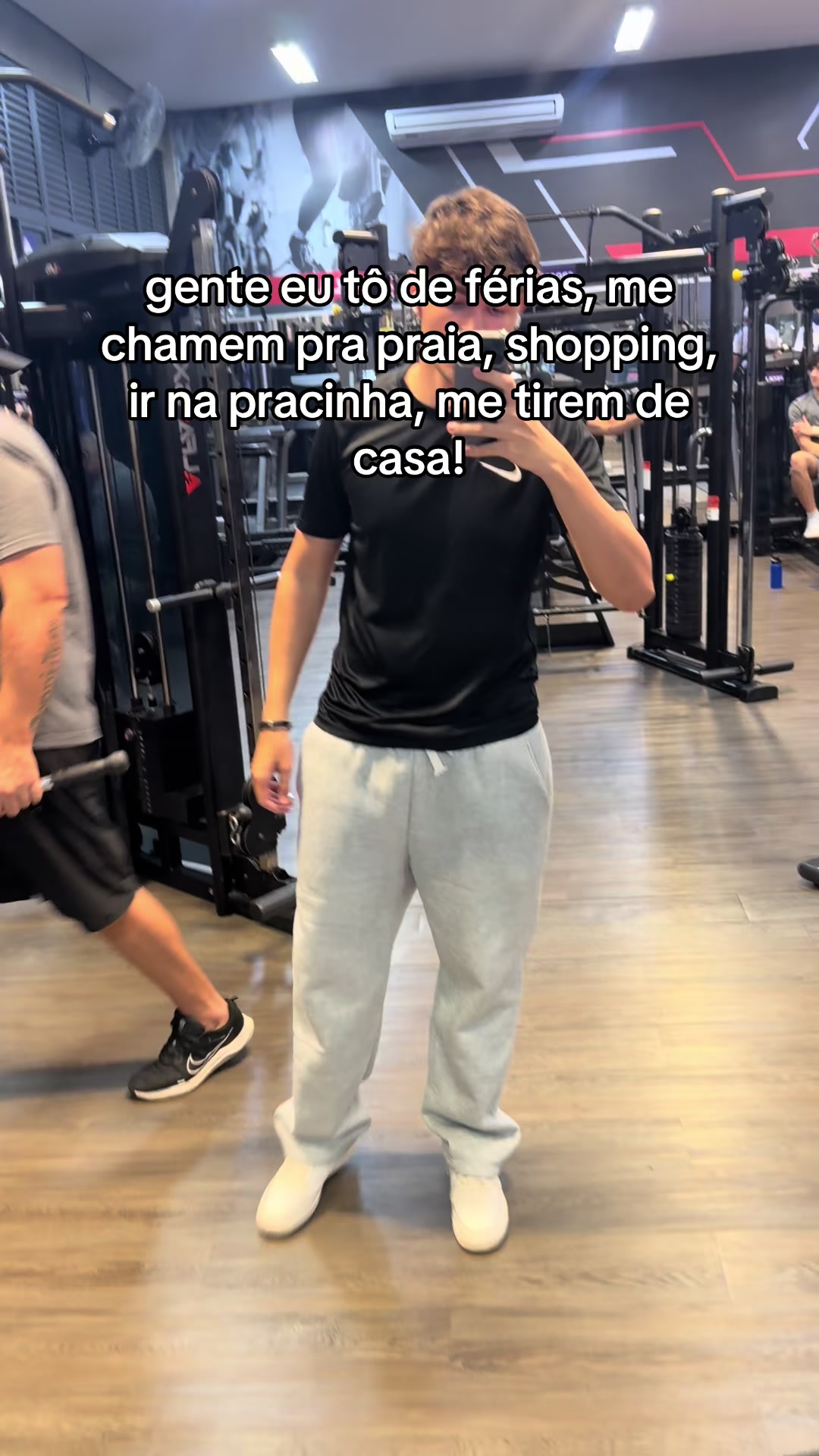 @Thi Medeiros 🤴🏻
