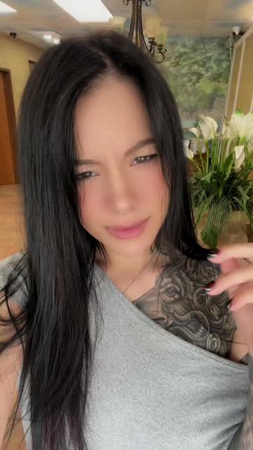 @Lizzy G 👑🔥