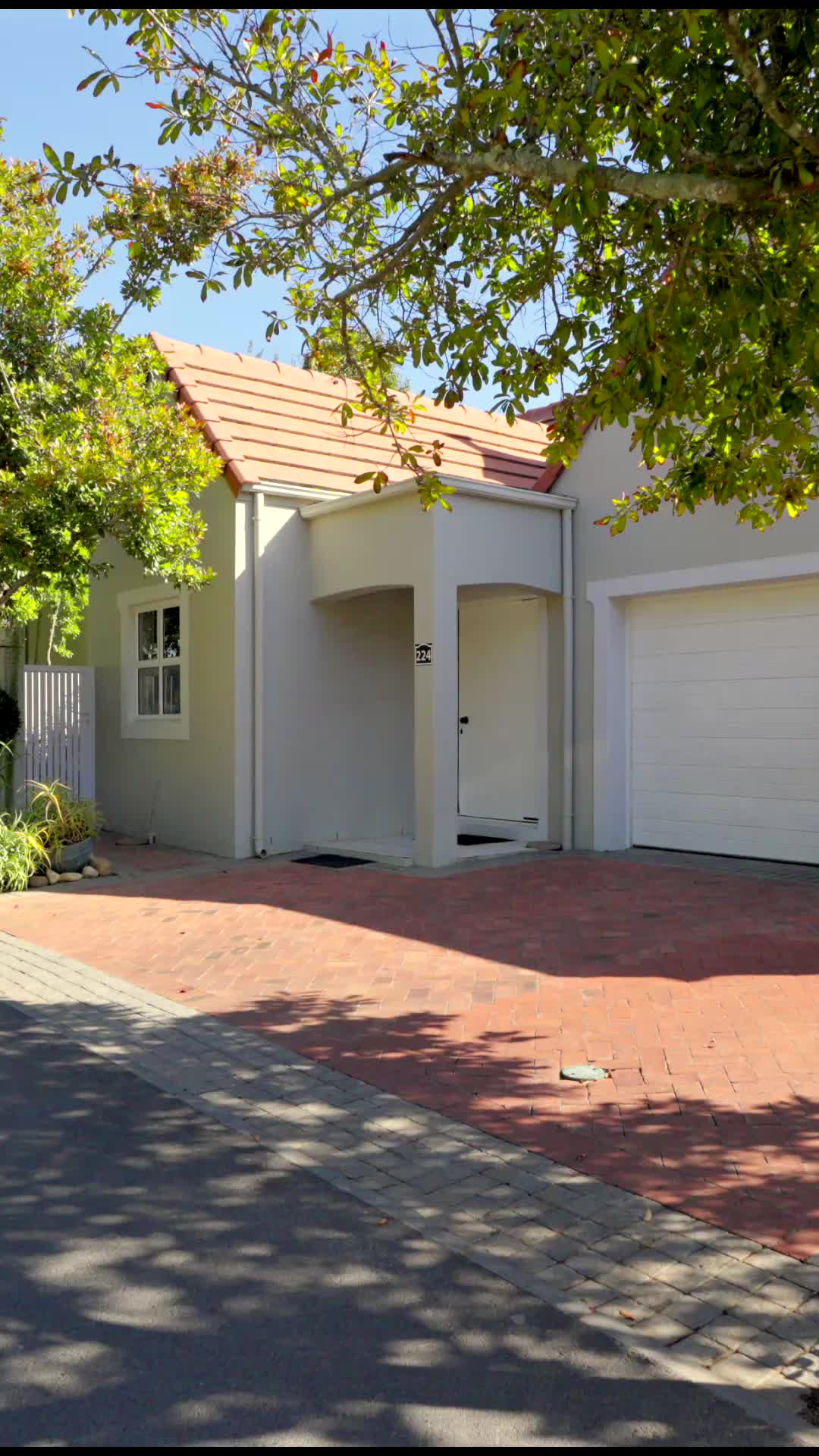 @Meridian Realty