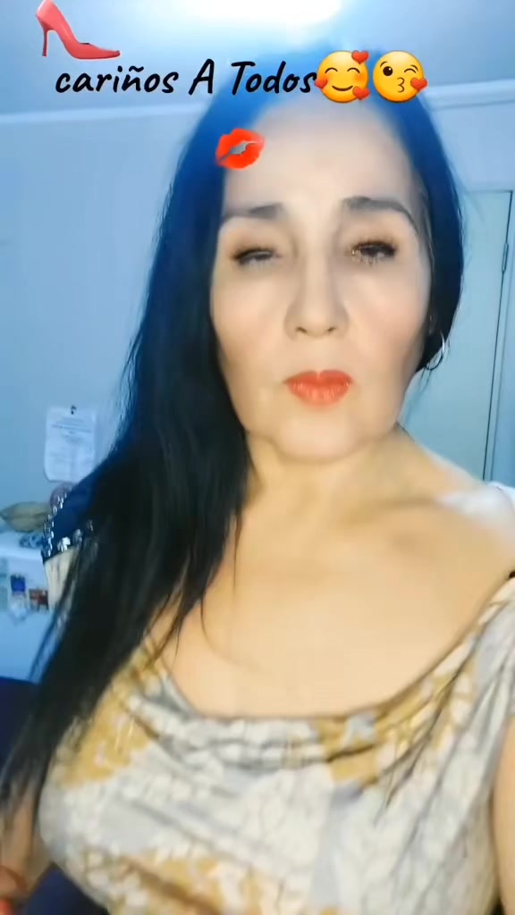 @v_i_v_i_a_n_a_o_8