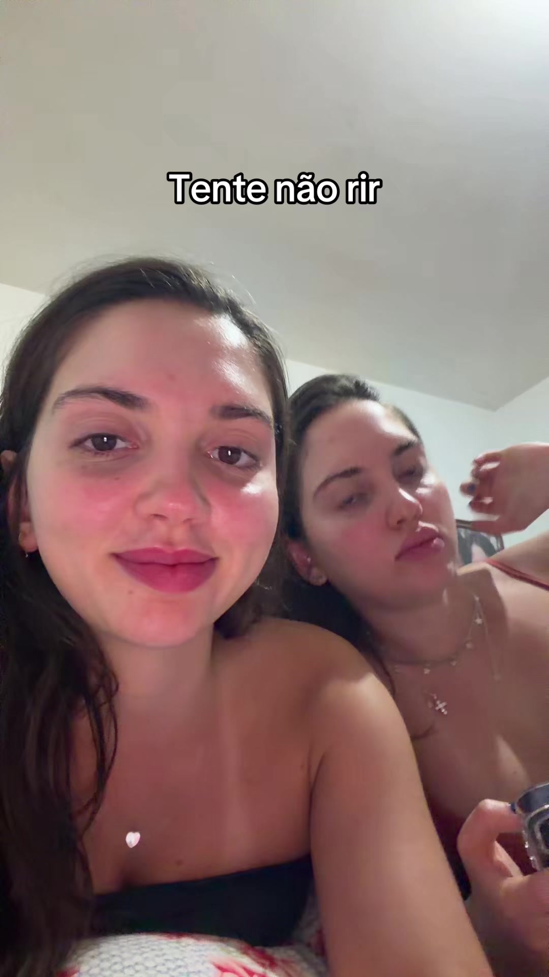 @Mariagemeaoficial