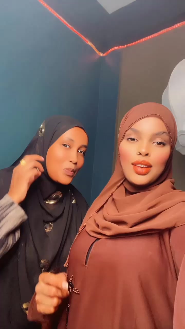@Fadumo Riyaad