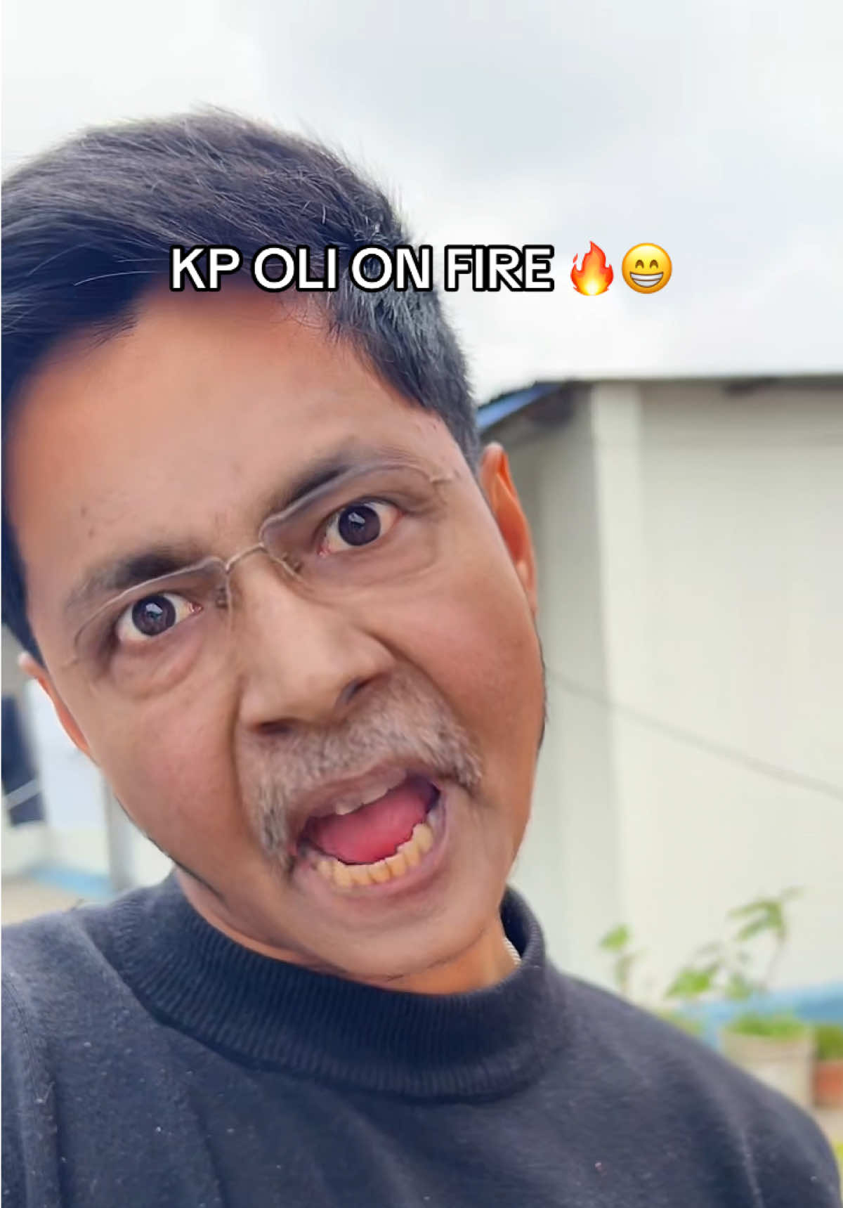 @हाकिम🤴
