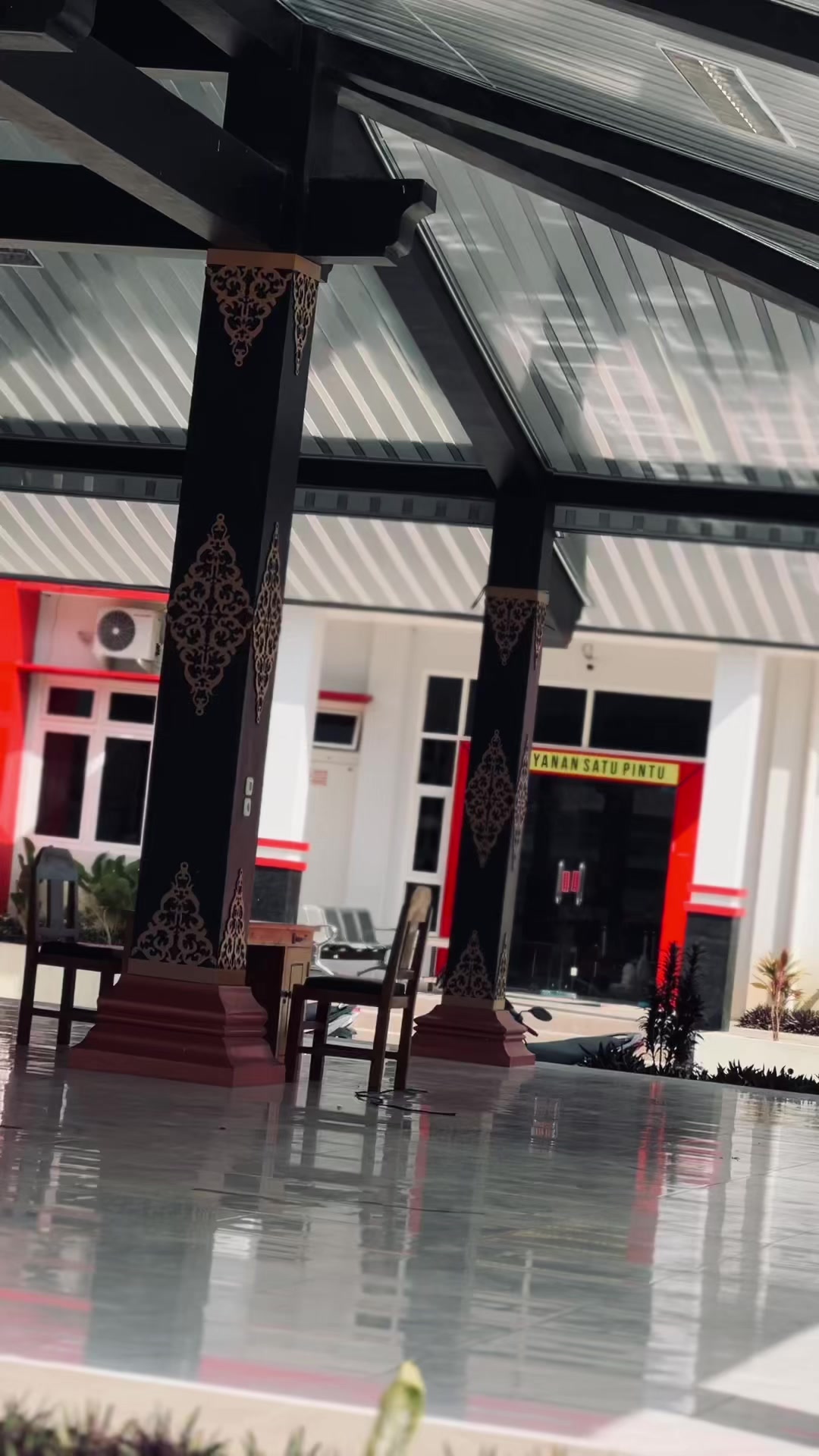 @Neo