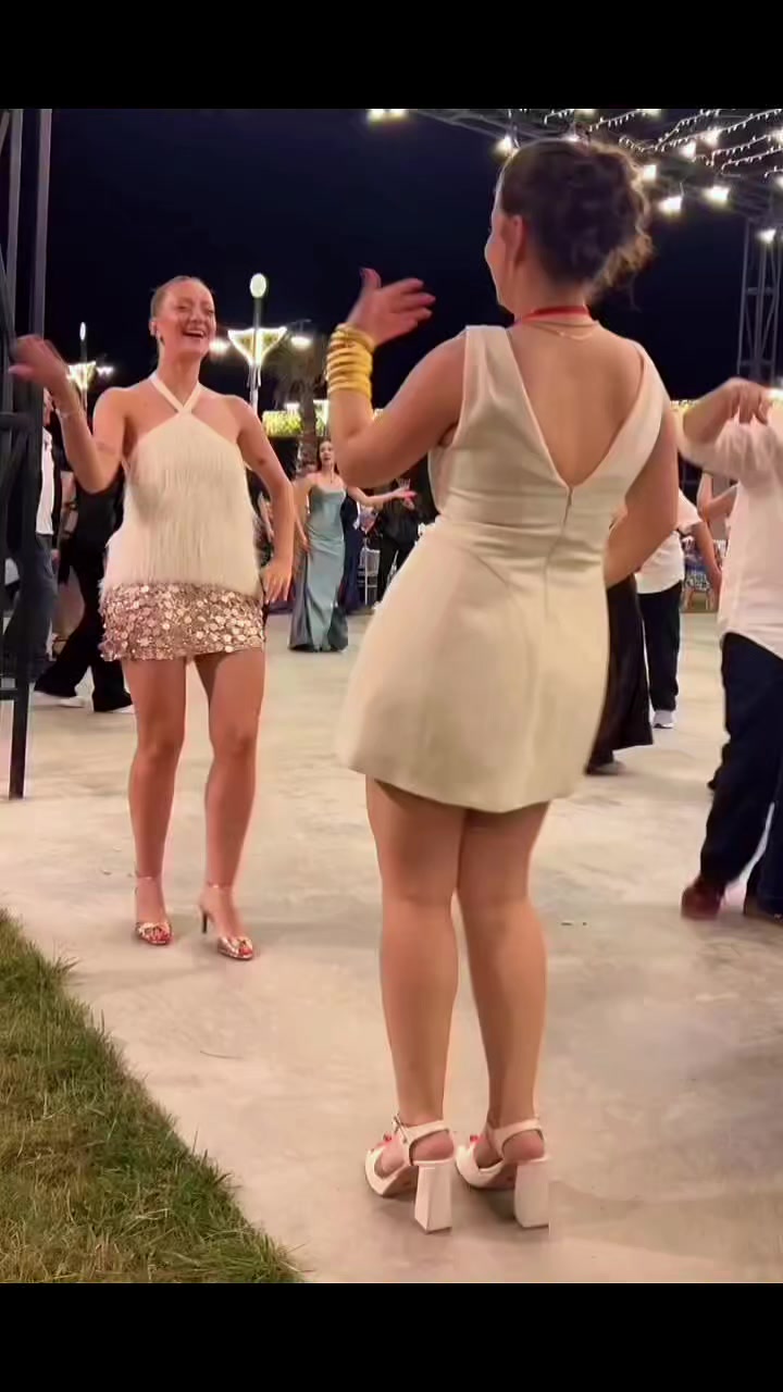 @Gizemnur 34Y