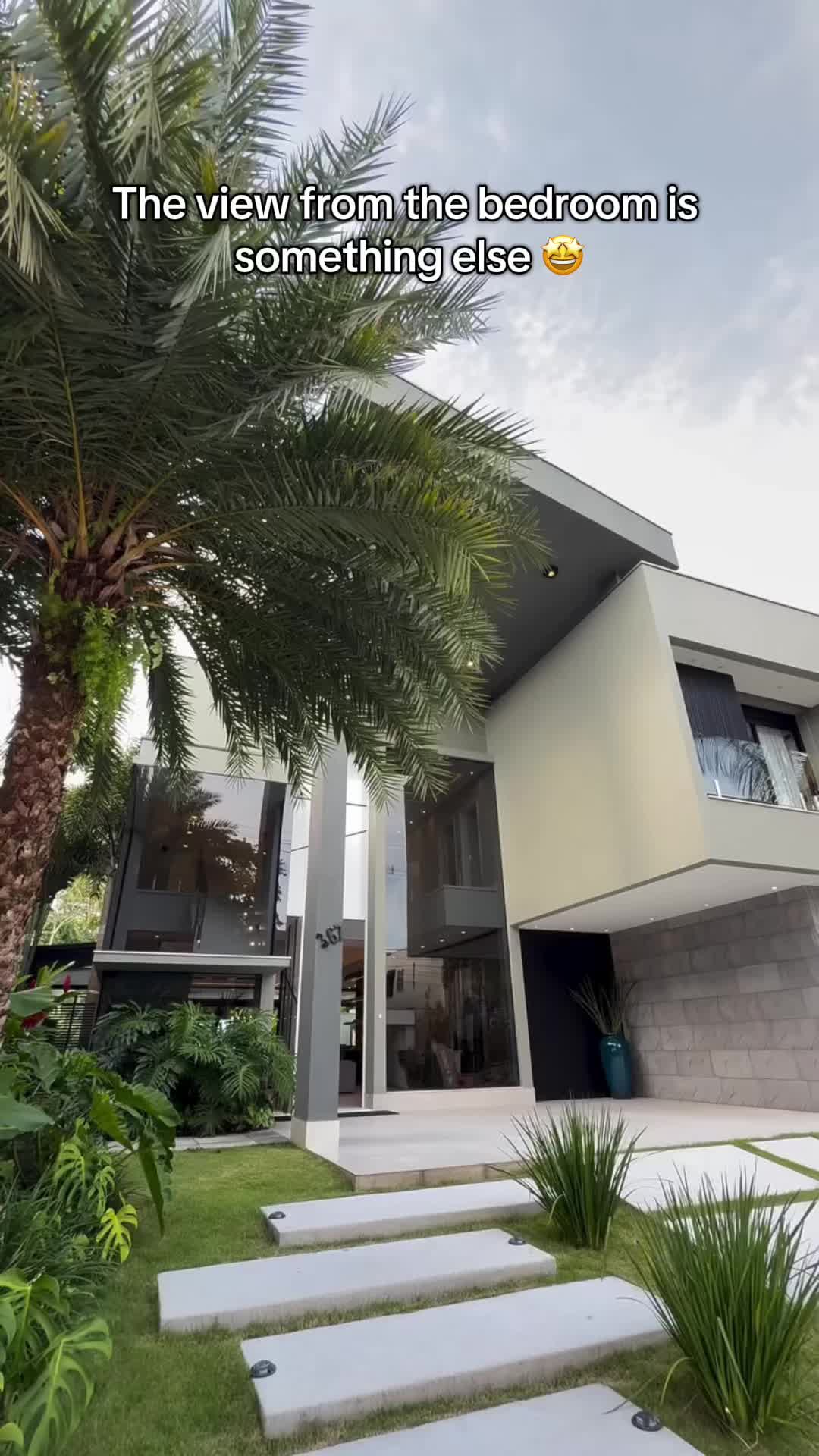 @Trillionaire Estates