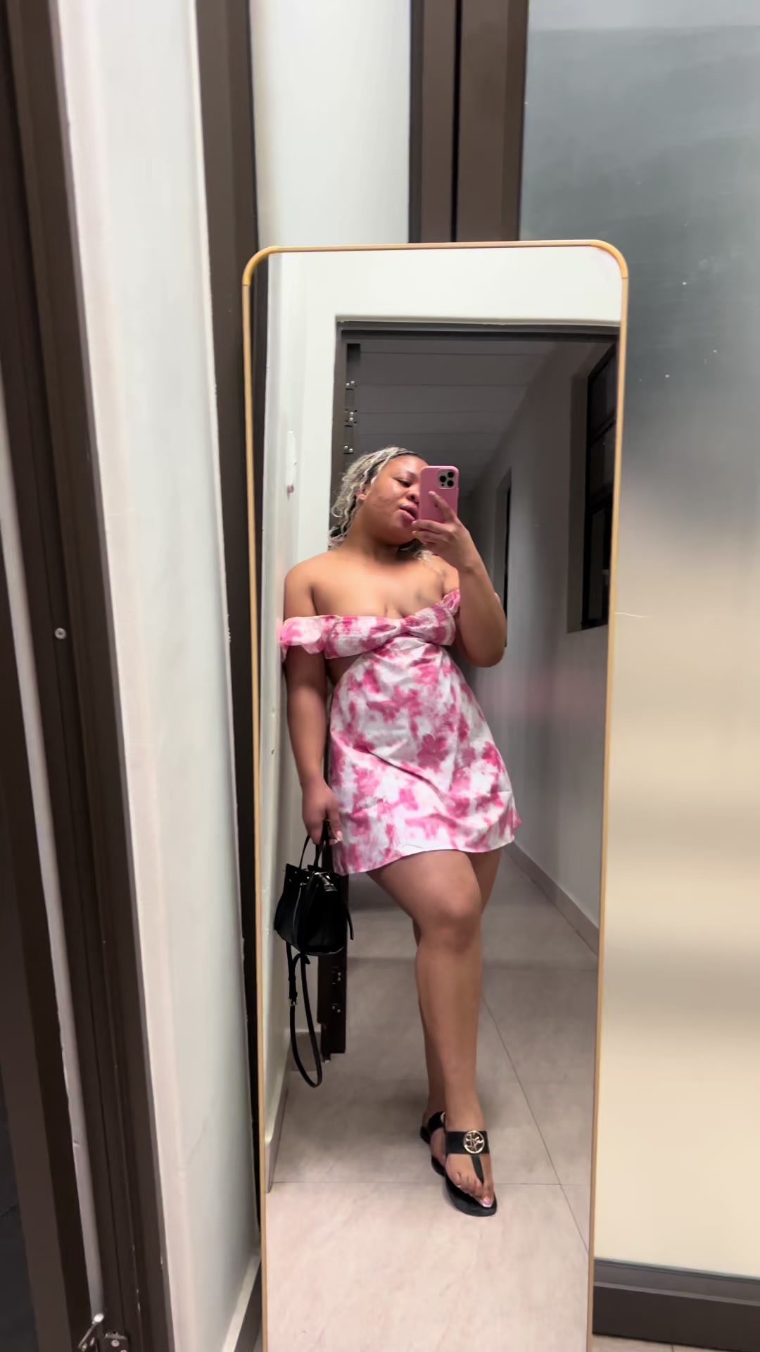 @NompiloMhlangatheNailtech