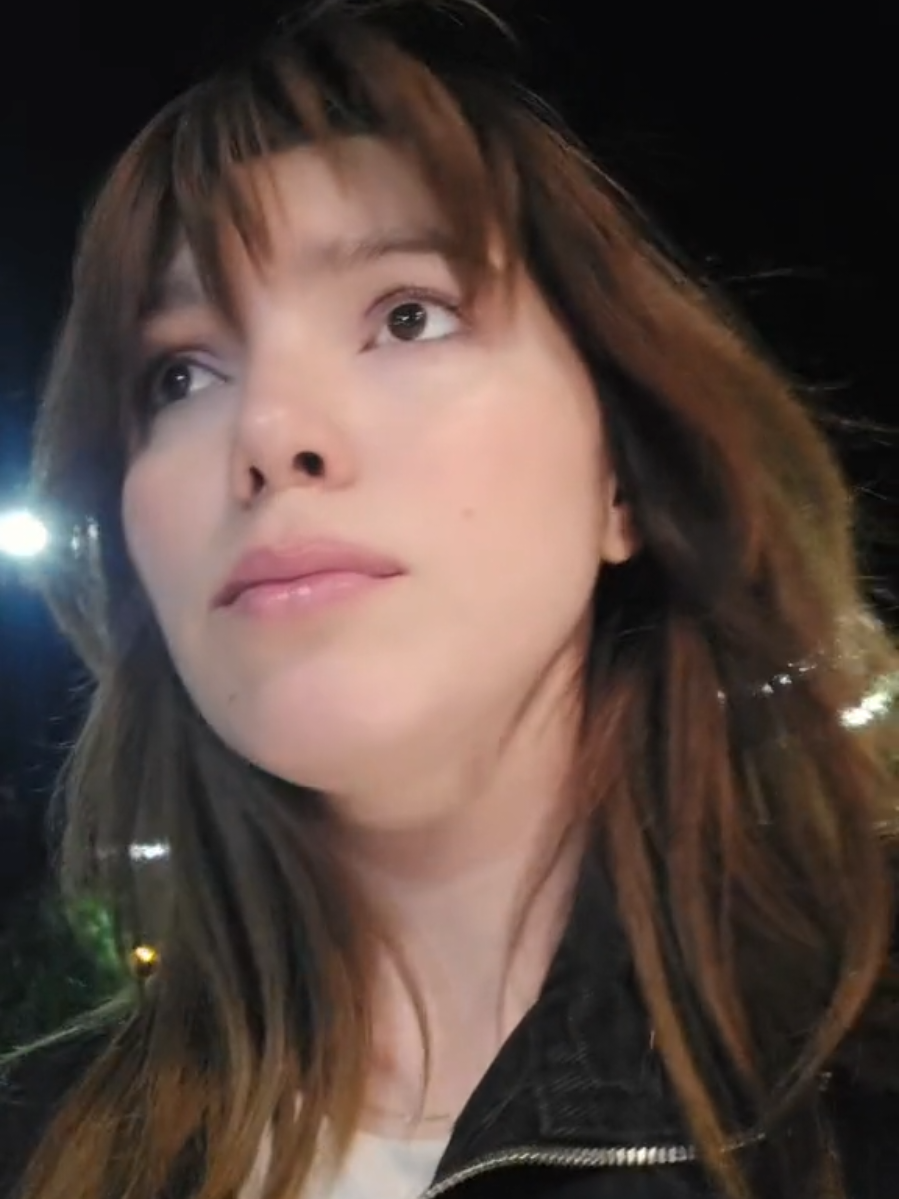 @🧝♀️