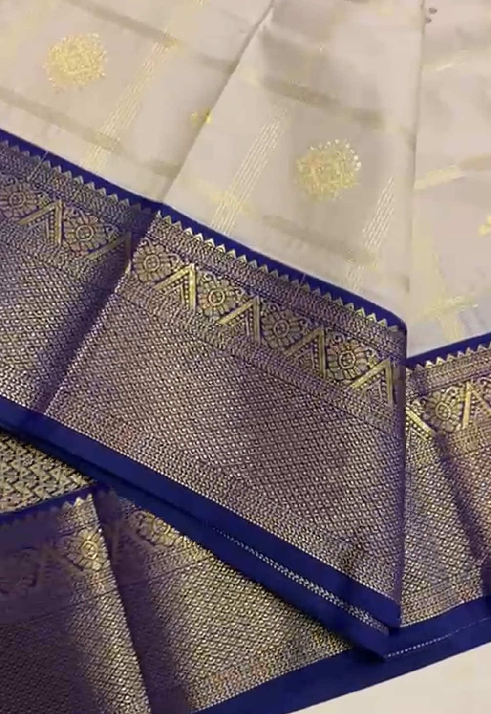 @Six Yards Pattu