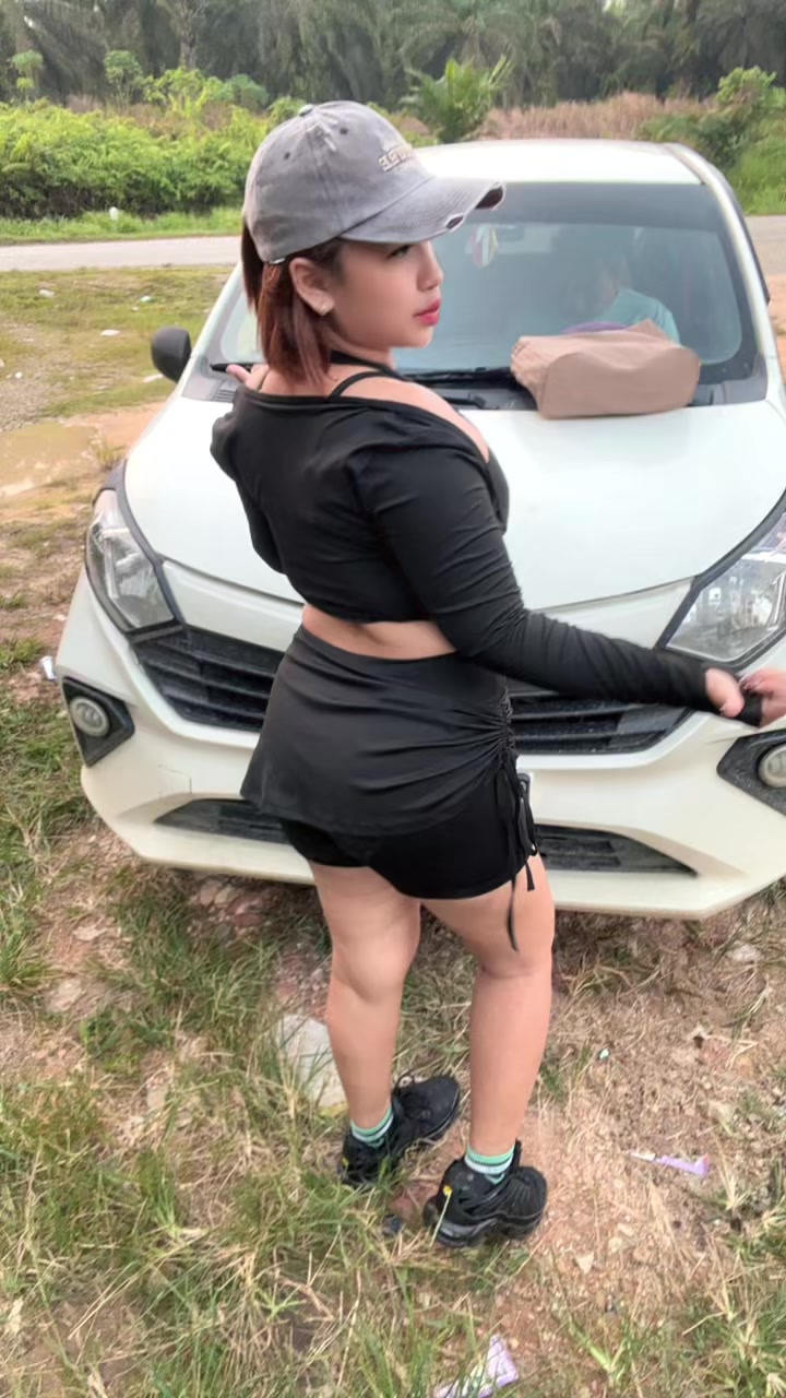 @julia frinella sari