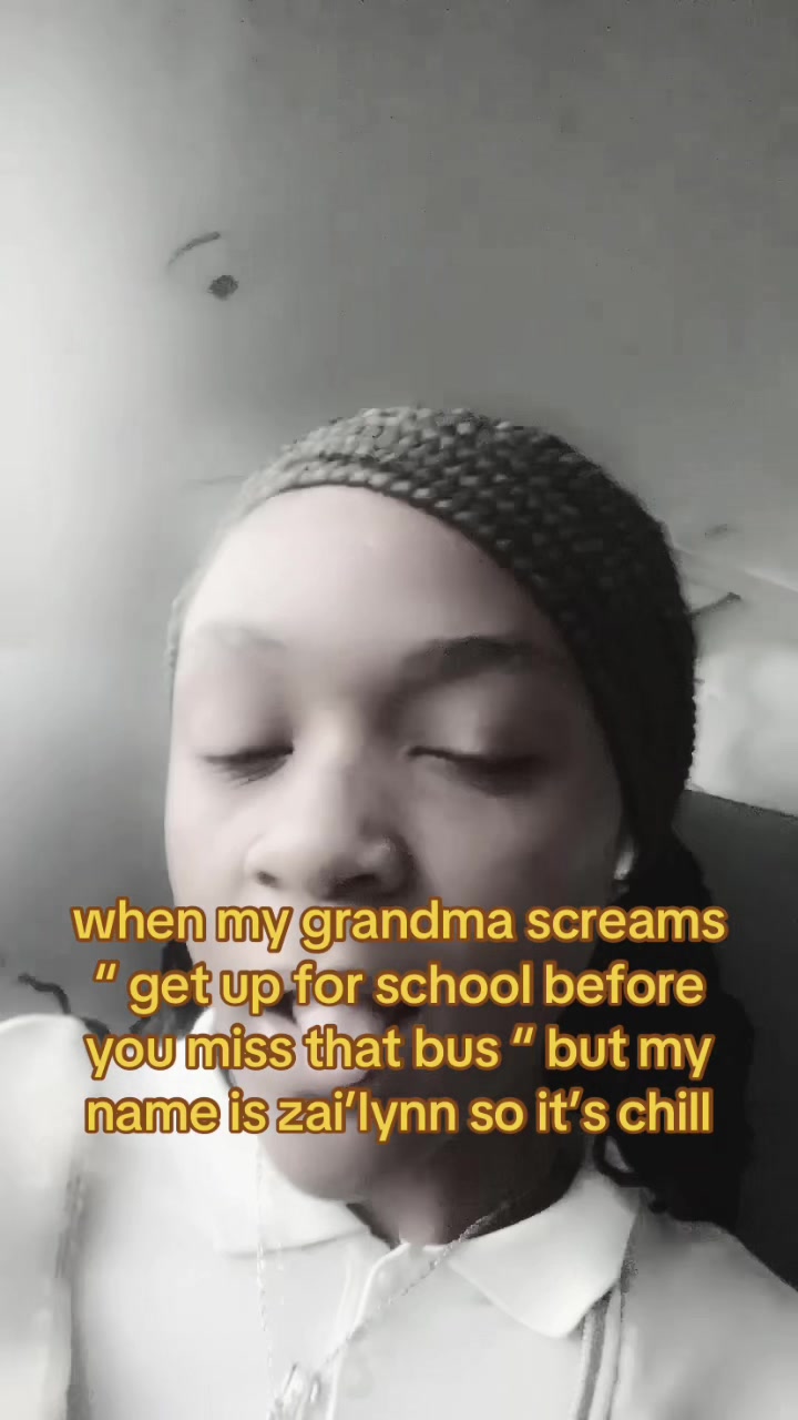 @arandombrownskinchick_