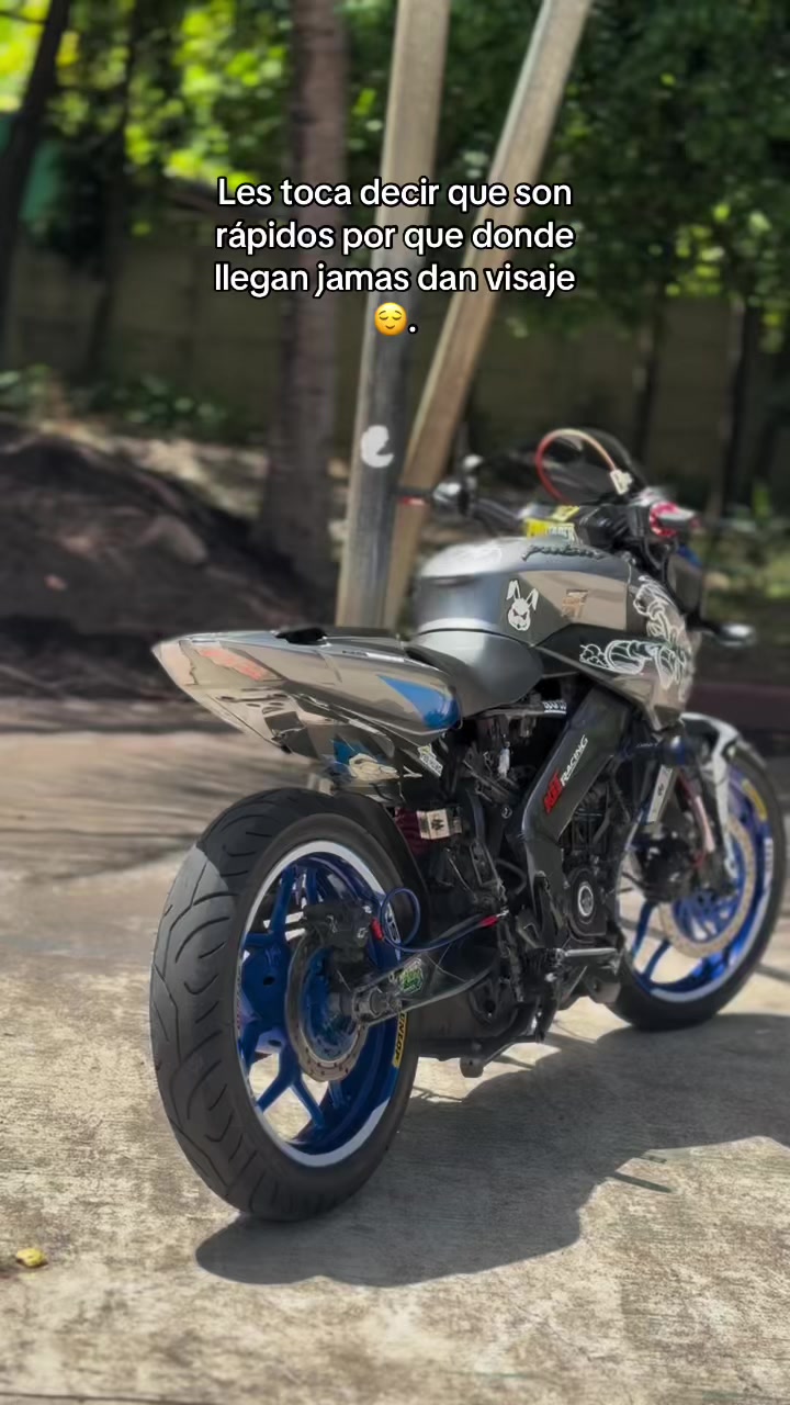 @Crΐຮຮຮ..🍒