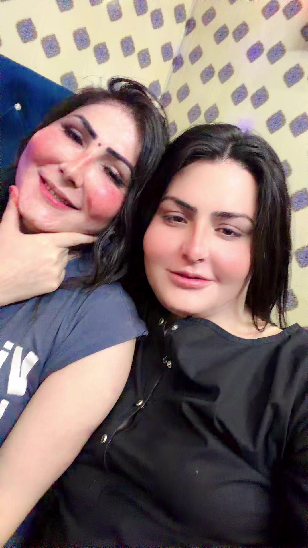 @Riya Khan34