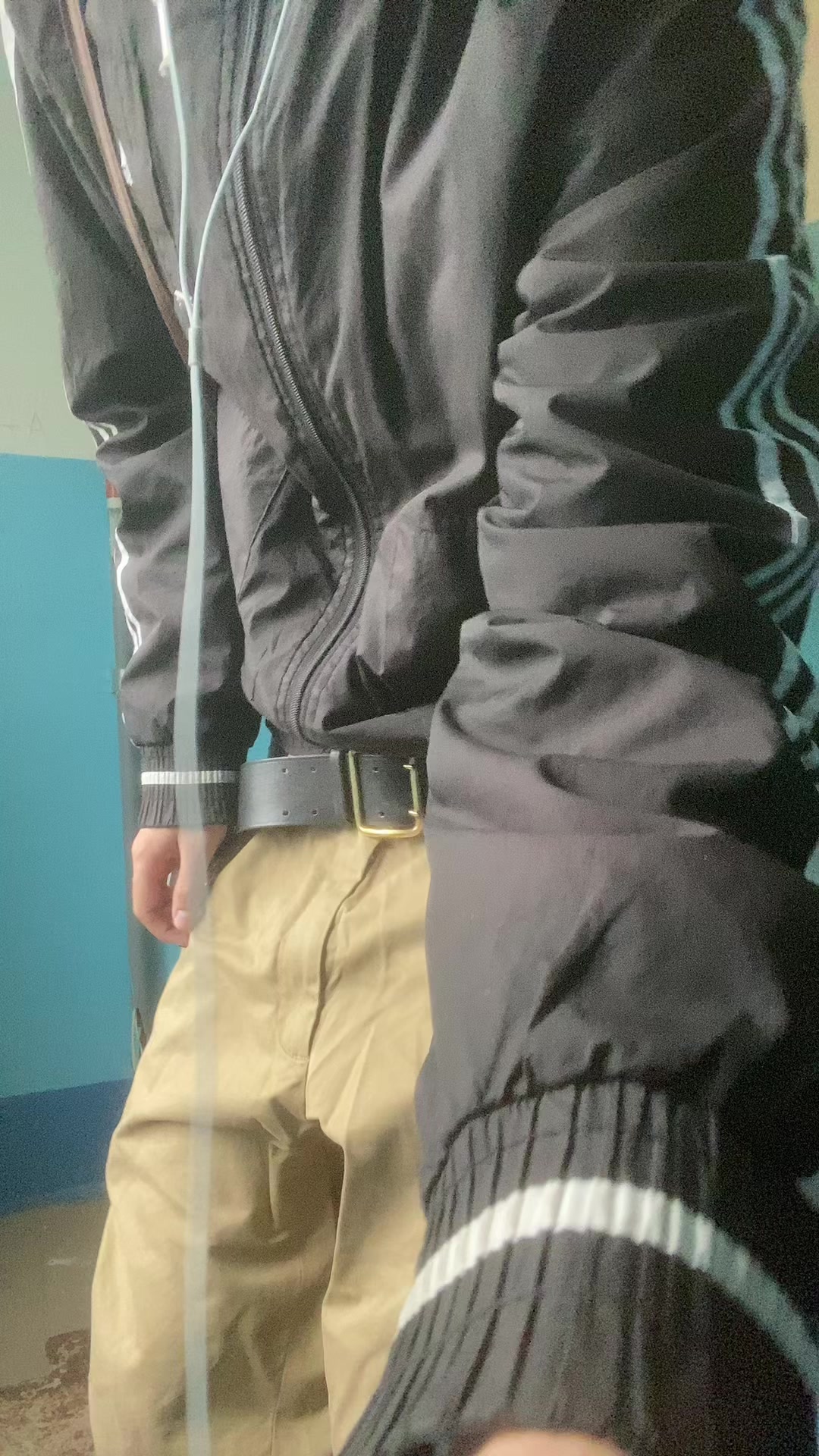 @1shitker