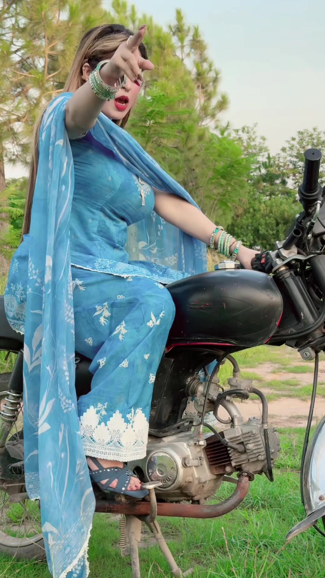 @❤️Waffa khan ♥️