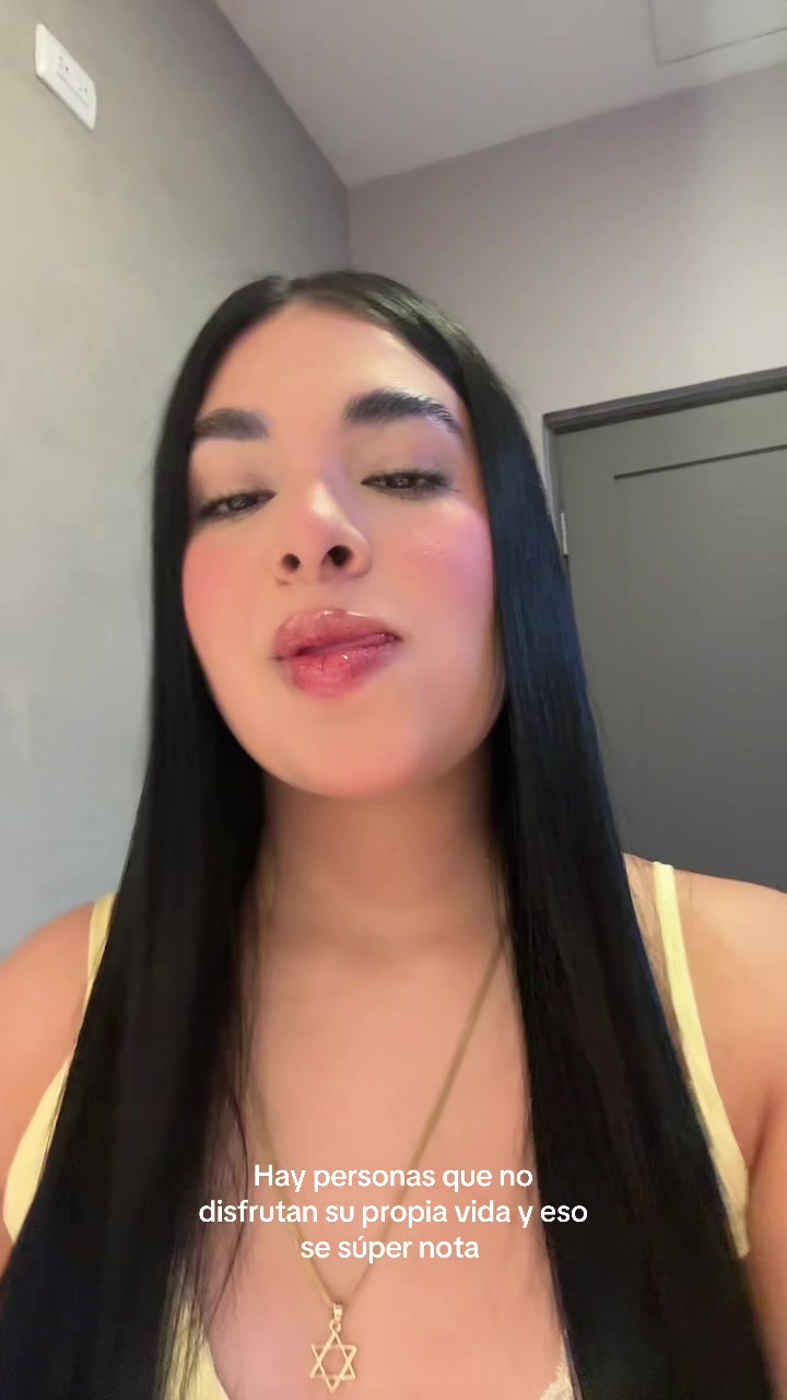 @𝙑𝙖𝙡𝙚𝙧𝙞𝙖 𝘾
