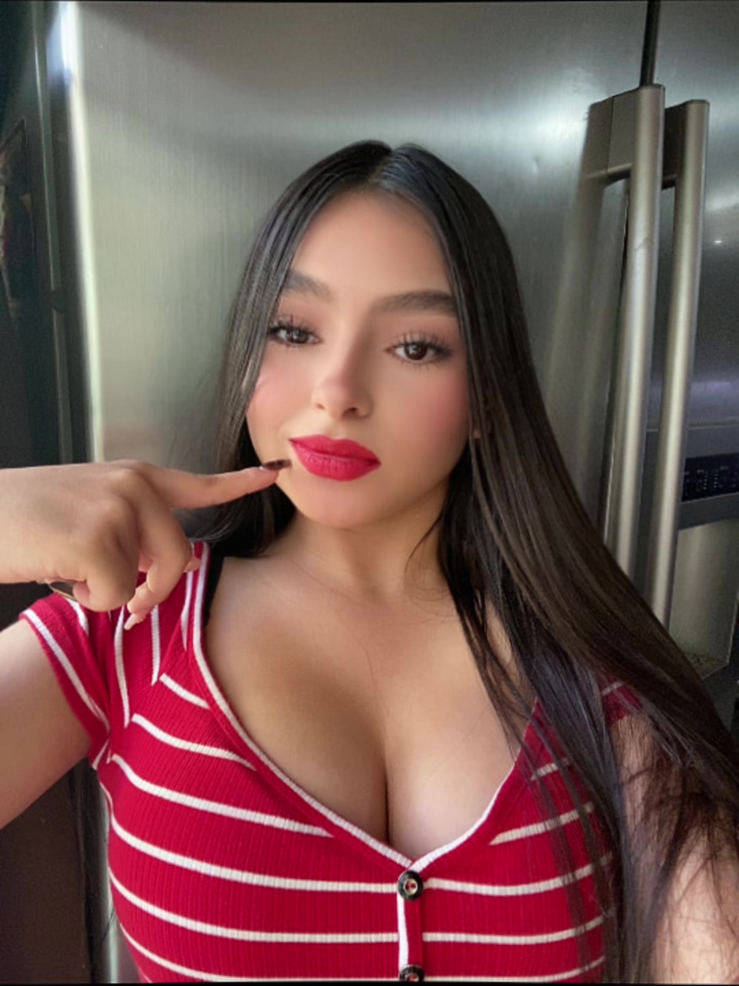 @𝒱𝒾ℴ𝓁ℯ𝓉𝓉𝒶𝒯𝒶𝒸𝒽ℴ💋