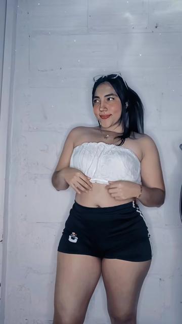 @CAMILA🌻🦋🗽