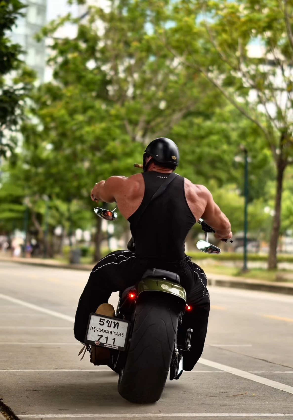 @anton_khrust