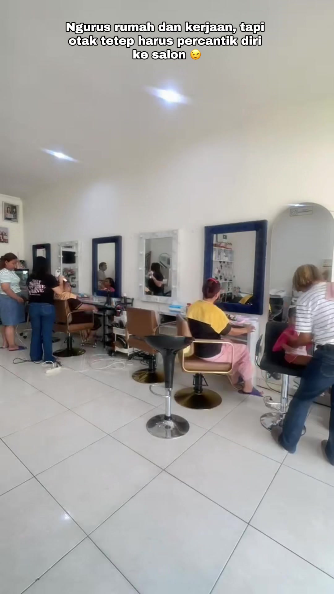 @Jennifer Salon
