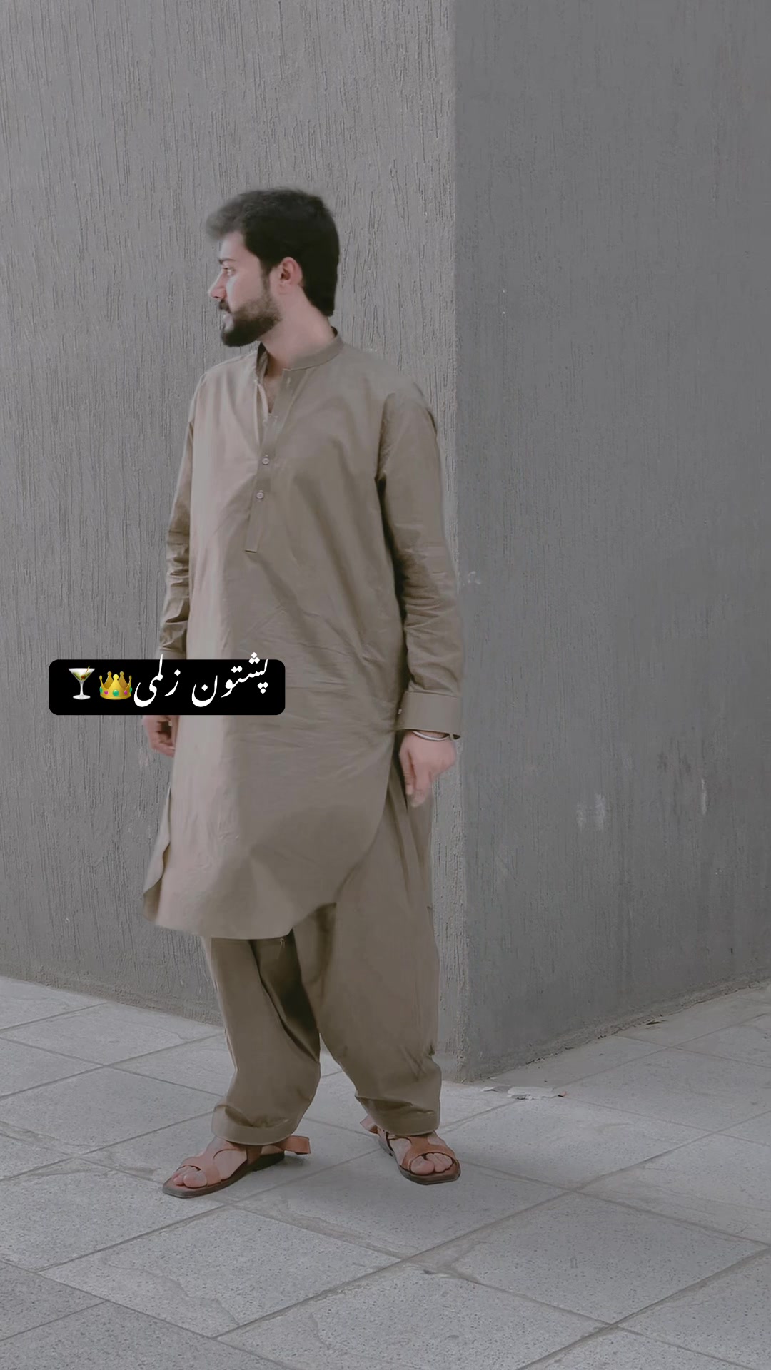 @𝐇𝐤🎴