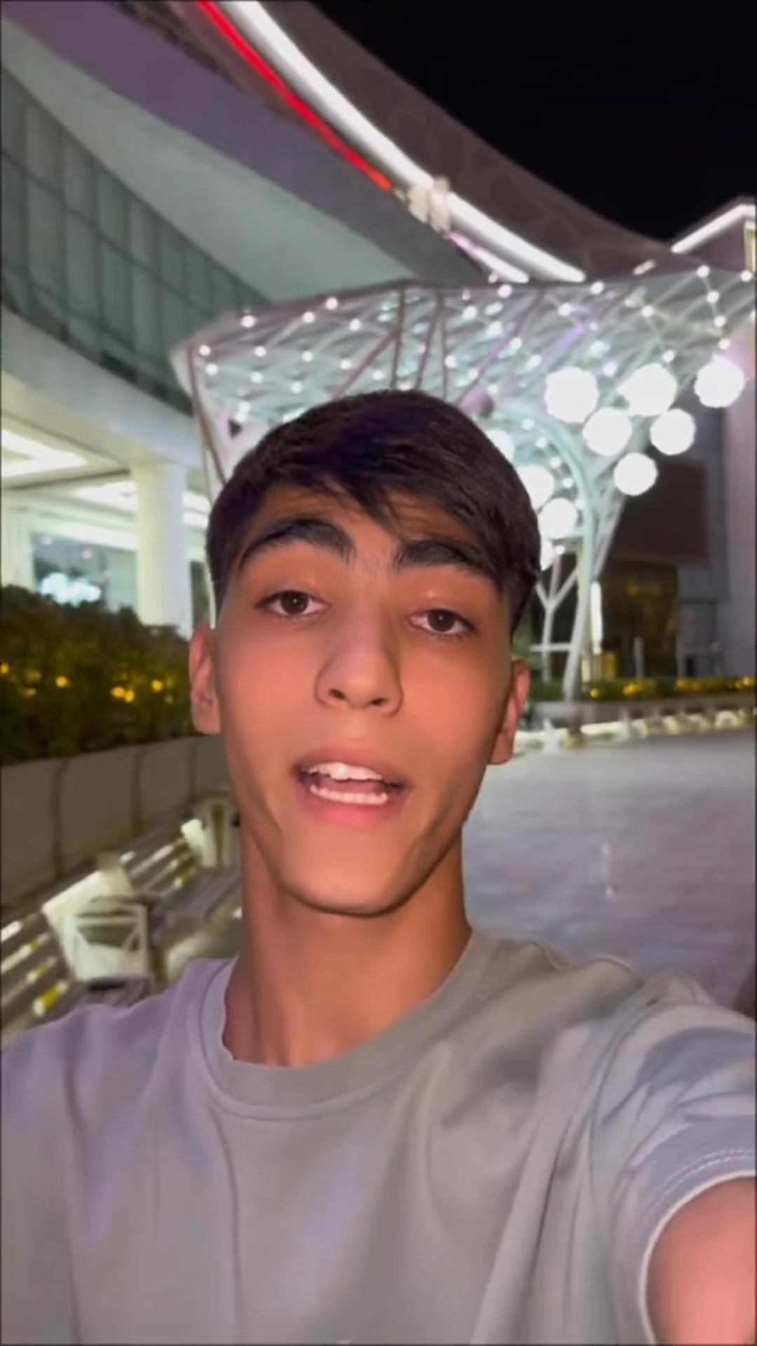 @𝑯𝒐𝒋𝒂𝒈𝒖𝒍𝒚𝒚𝒆𝒗_👑