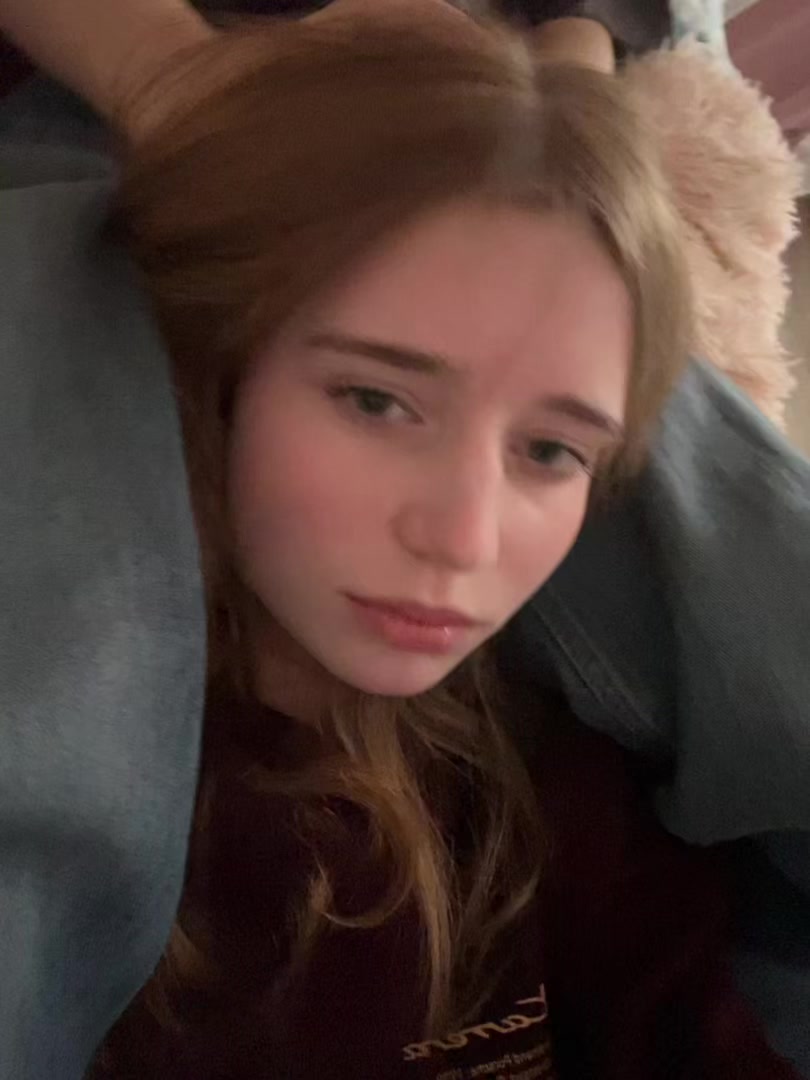 @алиса бледная