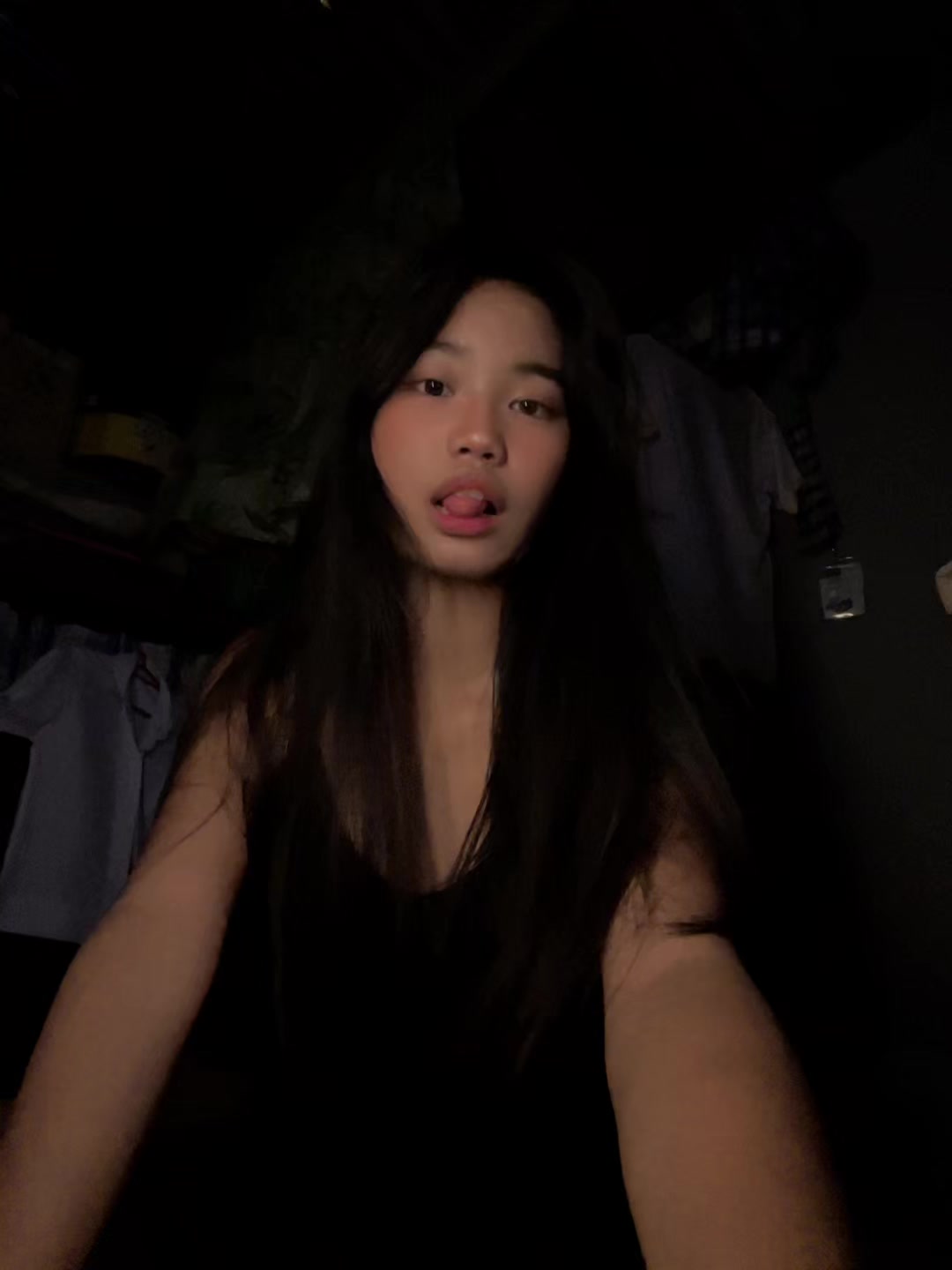 @chloe