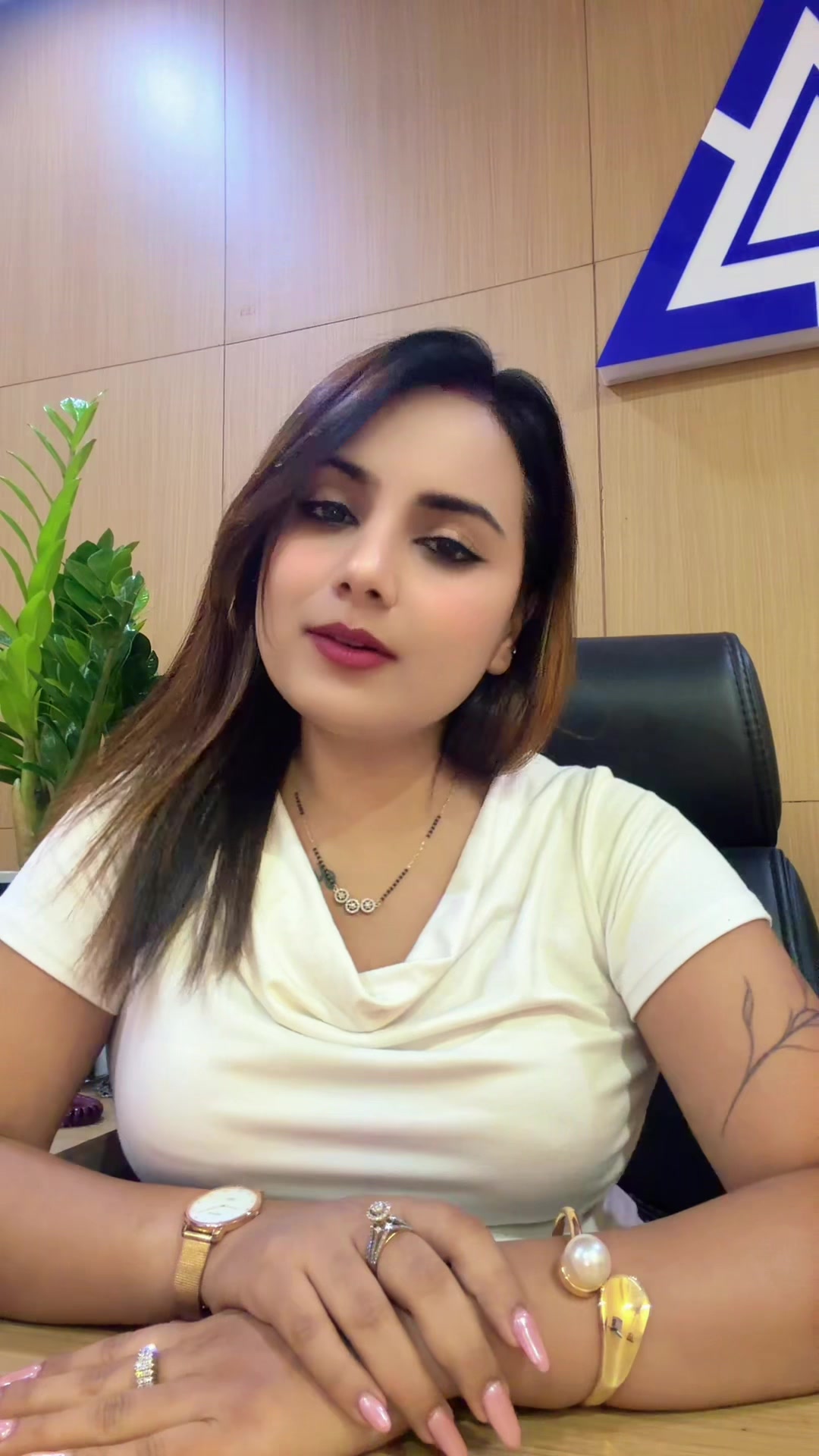 @Manisha😇