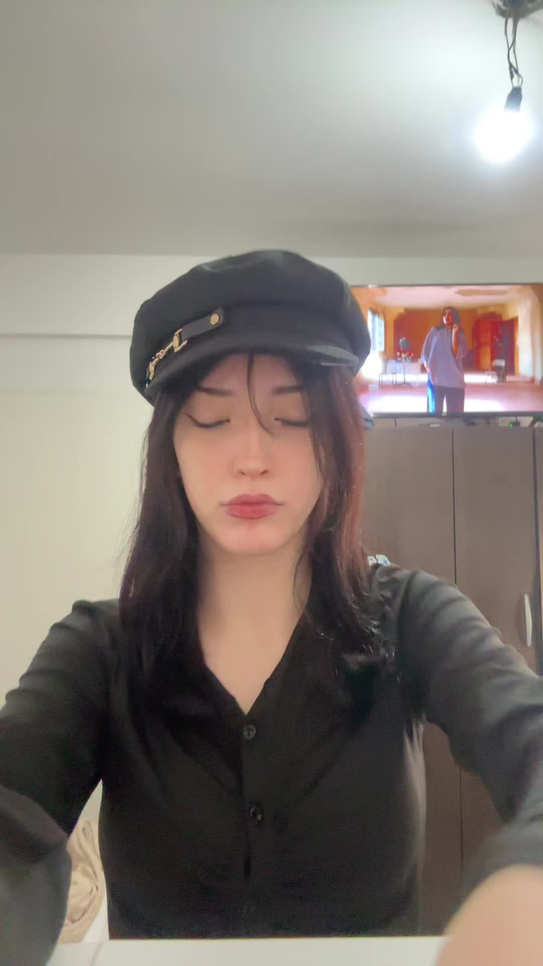 @𝘳𝘶𝘶 ⋆˚꩜｡