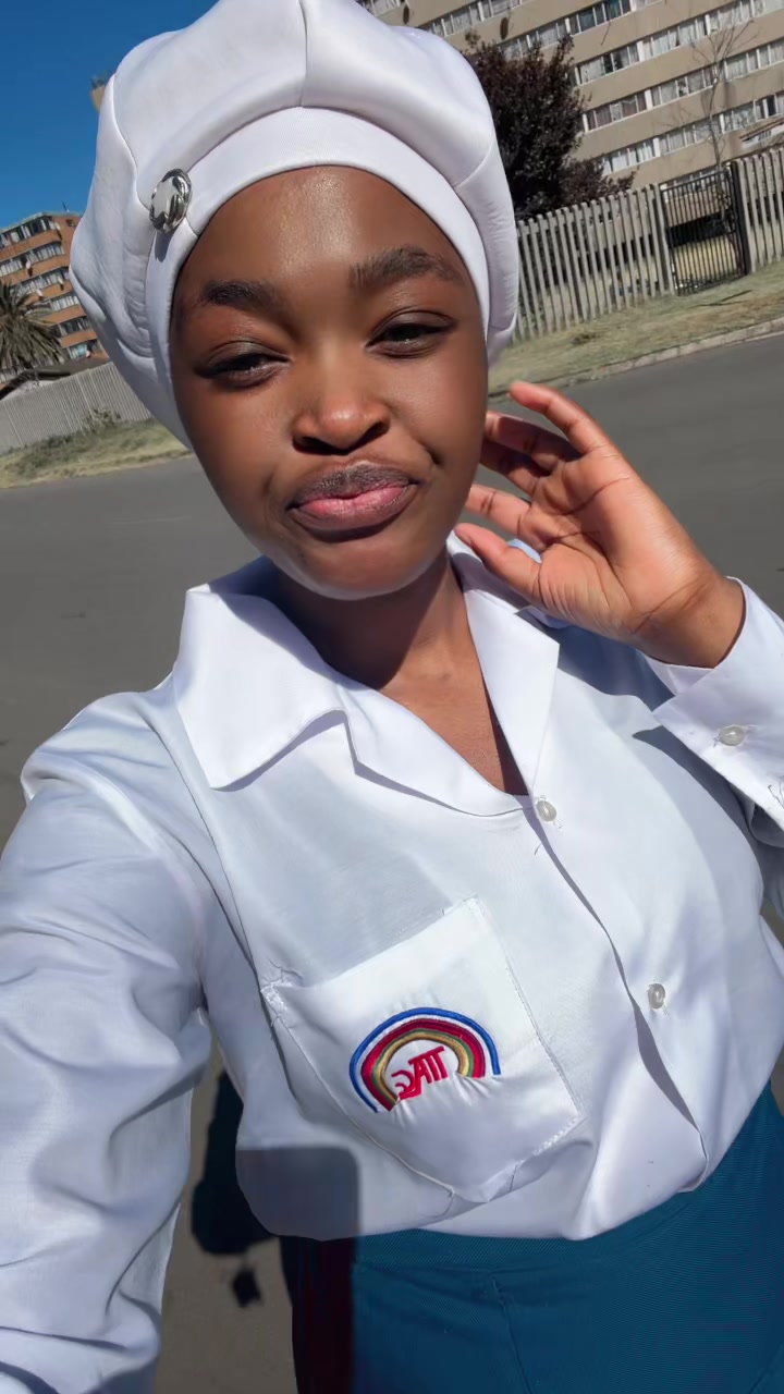 @Ndeka_Sno