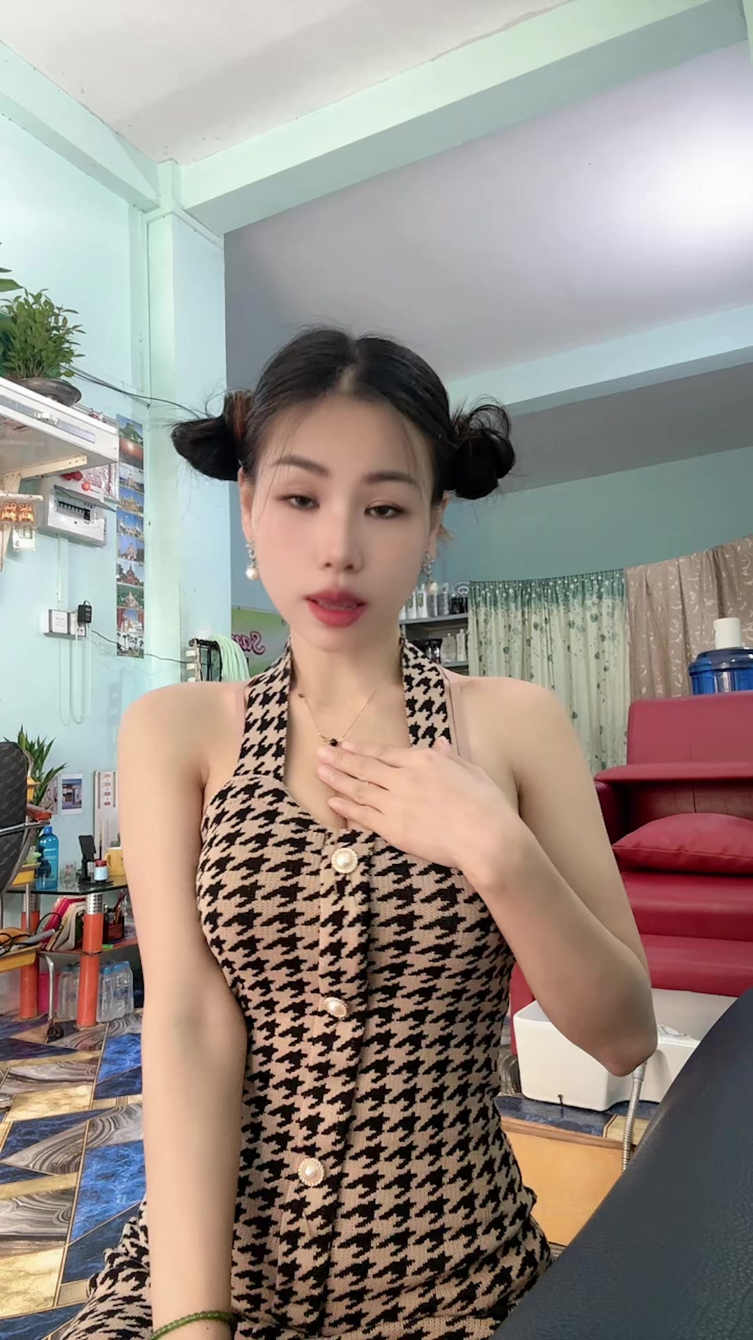 @KhinPOPOHtet