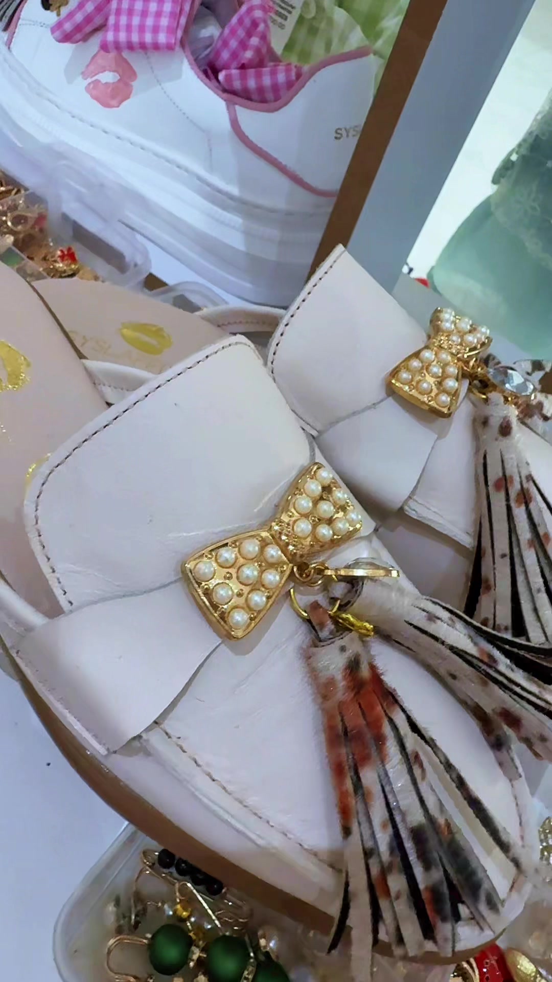 @Zapatos Syslaffitte