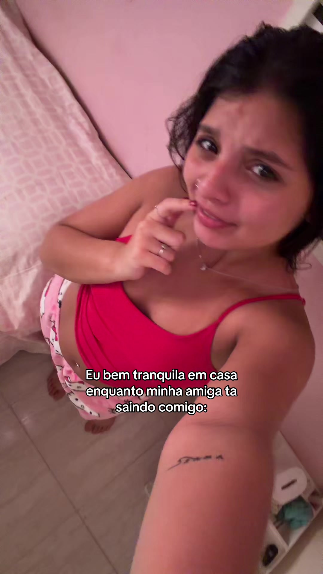 @Larinha💨