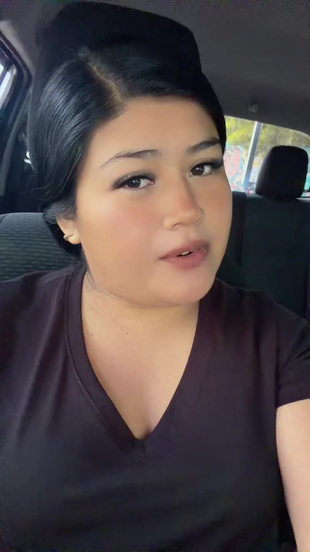 @ivania_sv